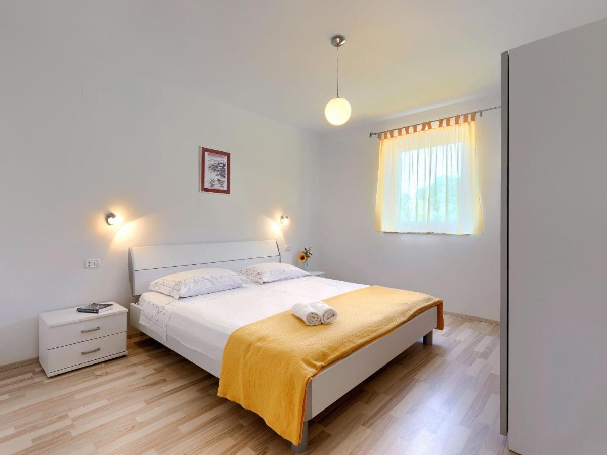 Holiday Home Carla - Lbn429 By Interhome ラビン エクステリア 写真