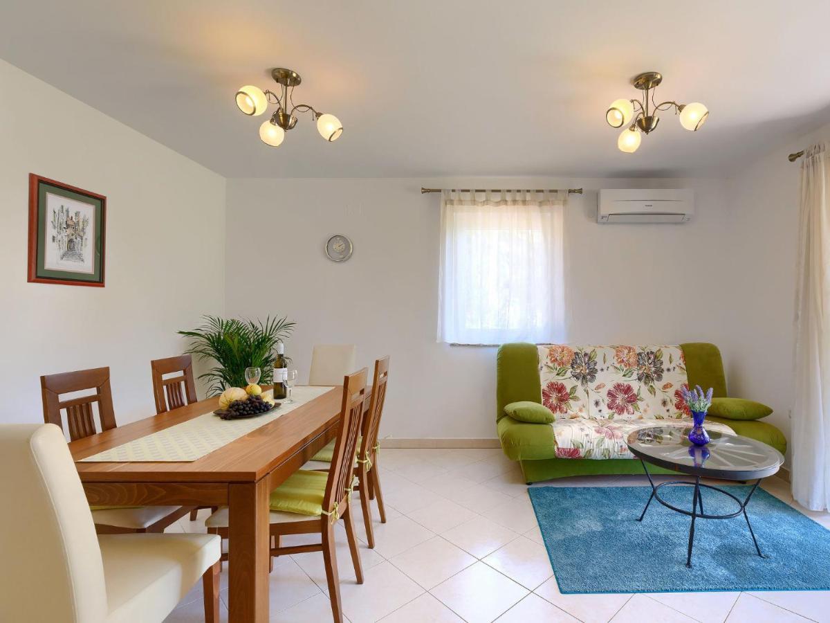 Holiday Home Carla - Lbn429 By Interhome ラビン エクステリア 写真